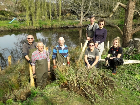 Team of volunteers at the River Lea